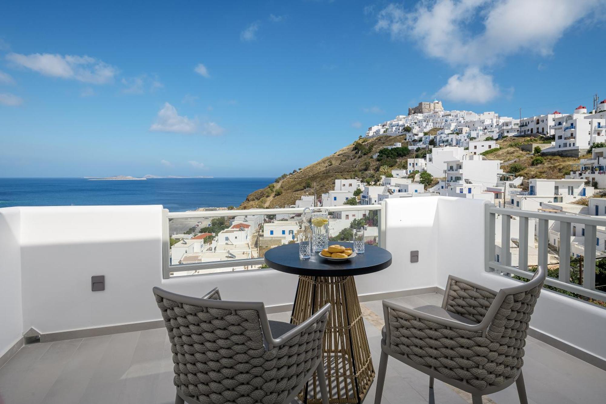 Vivere Luxury Suites Pera Gyalos Exteriér fotografie